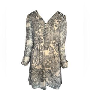 Miss Me Printed Dress NWOT Gray button up Cinch Waist Size Small
